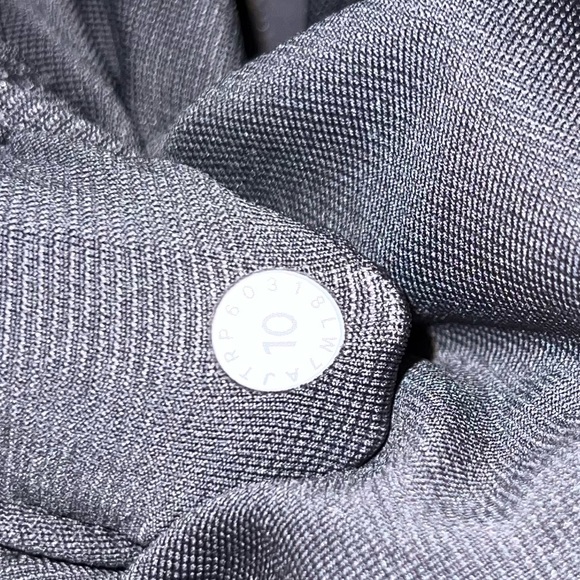 Lululemon grey shorts 2.5”. - Picture 2 of 3